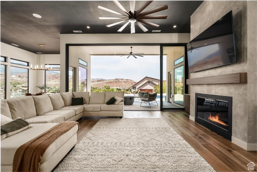 SILVER VALLEY EST 1 - Residential