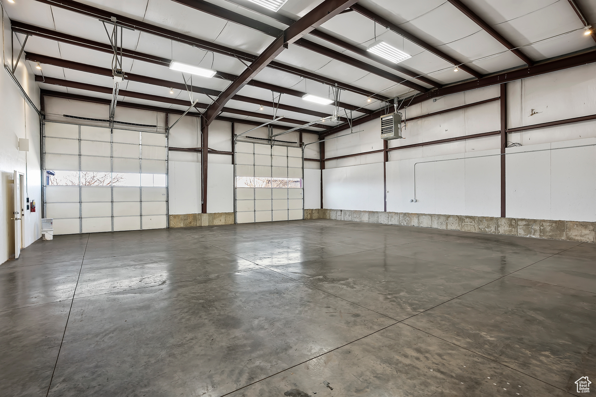 KAPP INDUSTRIAL PARK - Commercial Lease