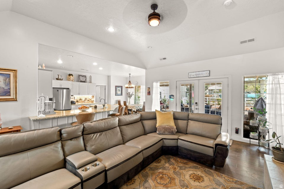 RANCHO VERDE EST 1 - Residential