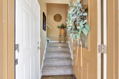 Tiny photo for 10706 S TOPVIEW RD, South Jordan, UT 84009 (MLS # 2147472)