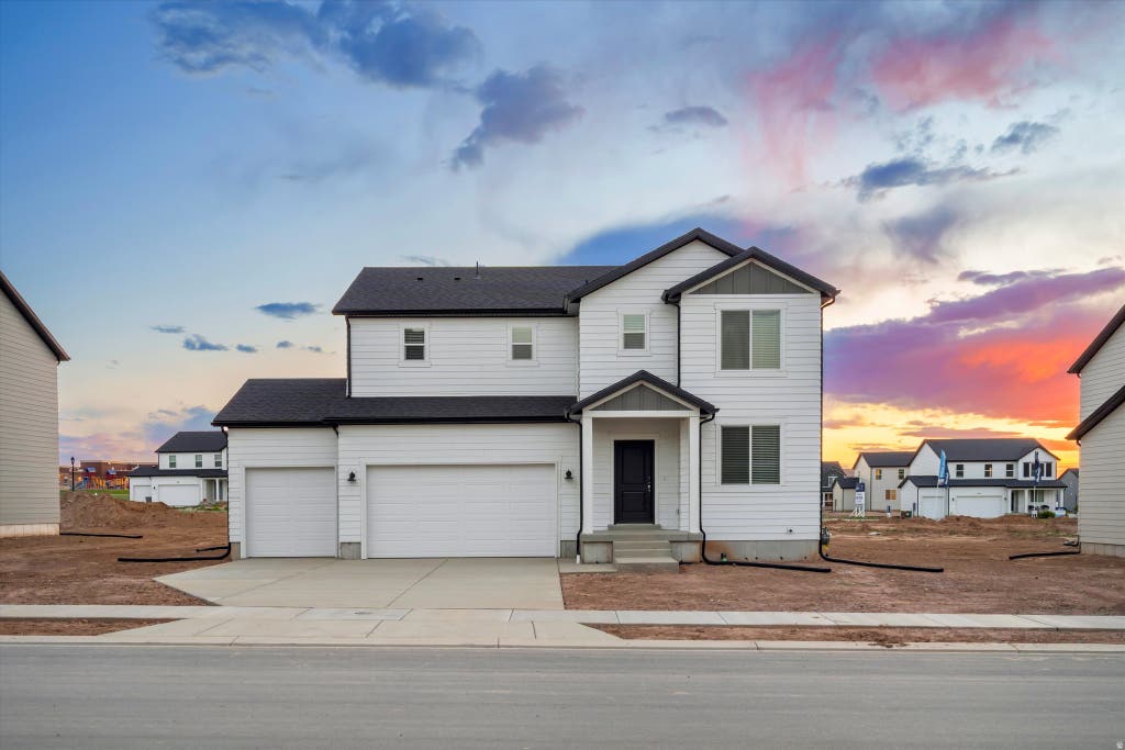 Photo of 823 N 260 E #221, Santaquin, UT 84655 (MLS # 2167857)