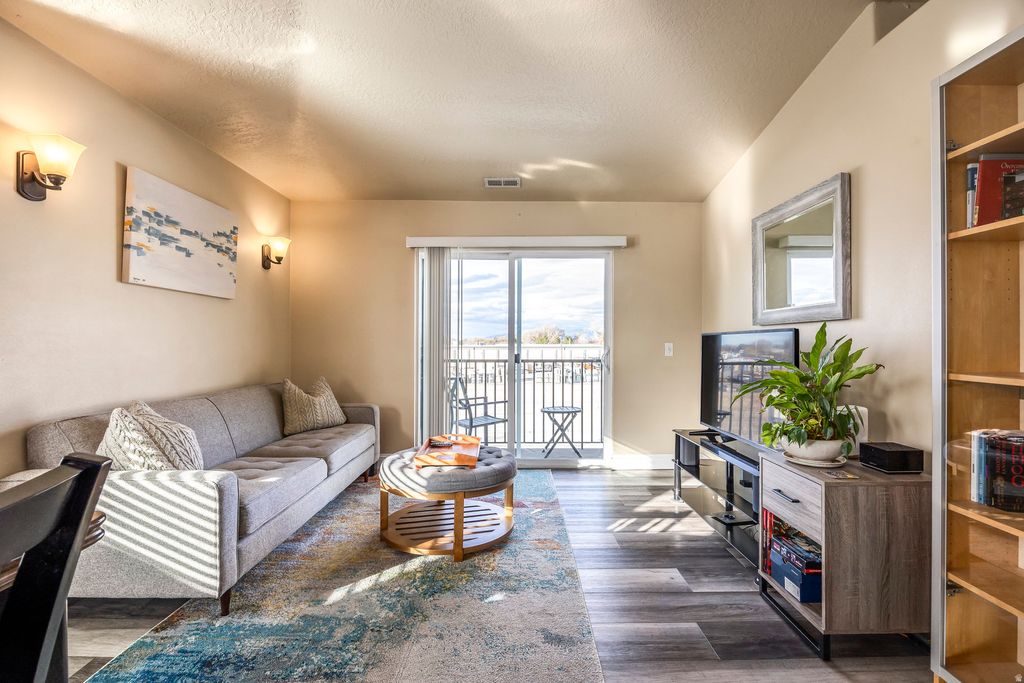 Photo of 116 E RESACA DR #F-9, Sandy, UT 84070 (MLS # 2123684)