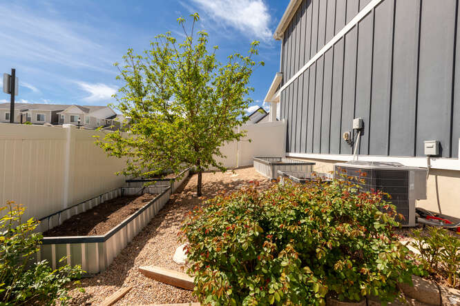 SOUTH HILLS - Residential