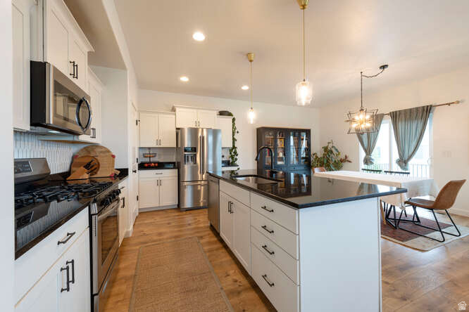 SOUTH HILLS - Residential