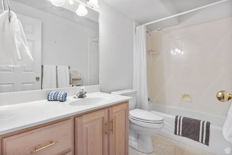 Tiny photo for 760 N EAGLE VIEW DR. Dr, Alpine, UT 84004 (MLS # 2106153)