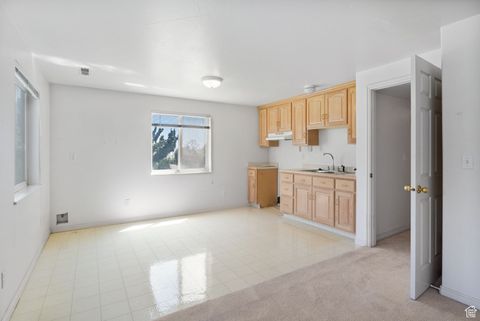 Tiny photo for 760 N EAGLE VIEW DR. Dr, Alpine, UT 84004 (MLS # 2106153)