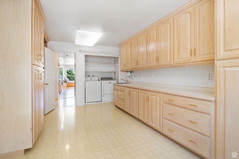 Tiny photo for 760 N EAGLE VIEW DR. Dr, Alpine, UT 84004 (MLS # 2106153)