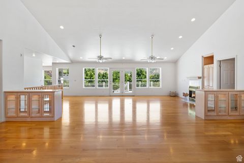 Tiny photo for 760 N EAGLE VIEW DR. Dr, Alpine, UT 84004 (MLS # 2106153)