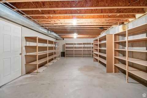 Tiny photo for 760 N EAGLE VIEW DR. Dr, Alpine, UT 84004 (MLS # 2106153)