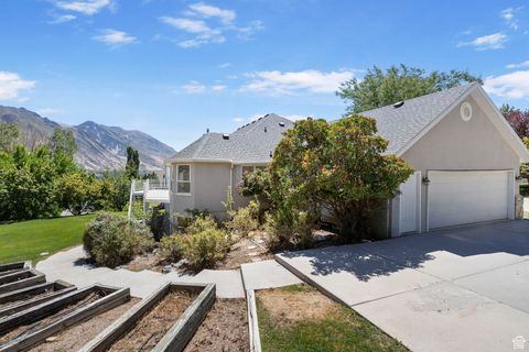 Tiny photo for 760 N EAGLE VIEW DR. Dr, Alpine, UT 84004 (MLS # 2106153)