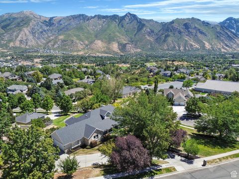 Tiny photo for 760 N EAGLE VIEW DR. Dr, Alpine, UT 84004 (MLS # 2106153)