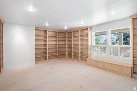 Tiny photo for 760 N EAGLE VIEW DR. Dr, Alpine, UT 84004 (MLS # 2106153)