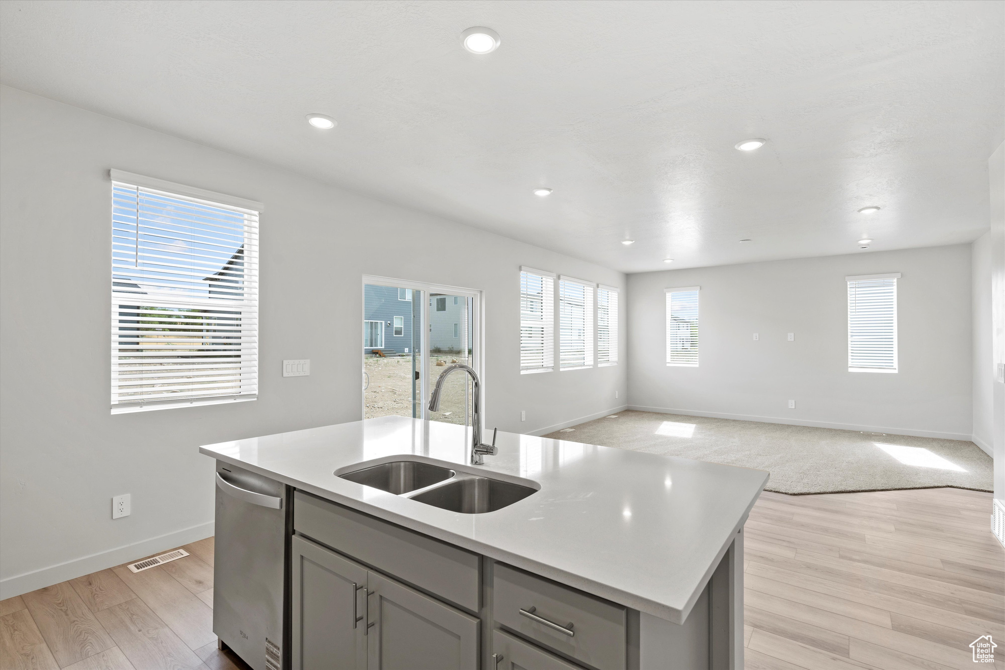 VISTA MEADOWS - Residential