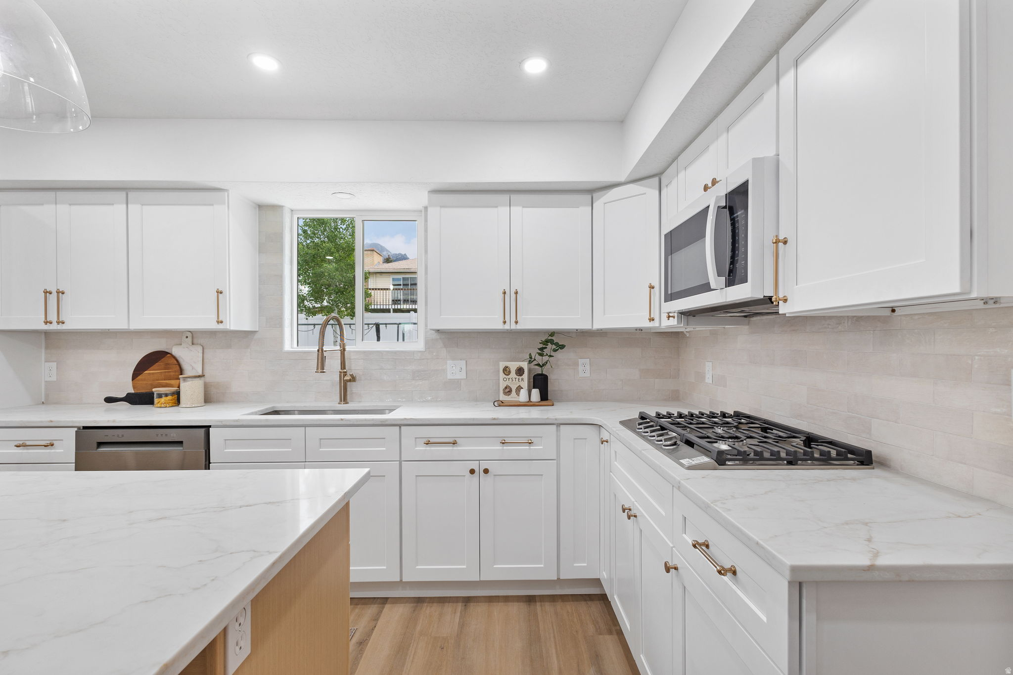 SUNSET MEADOW VILLAGE - Residential