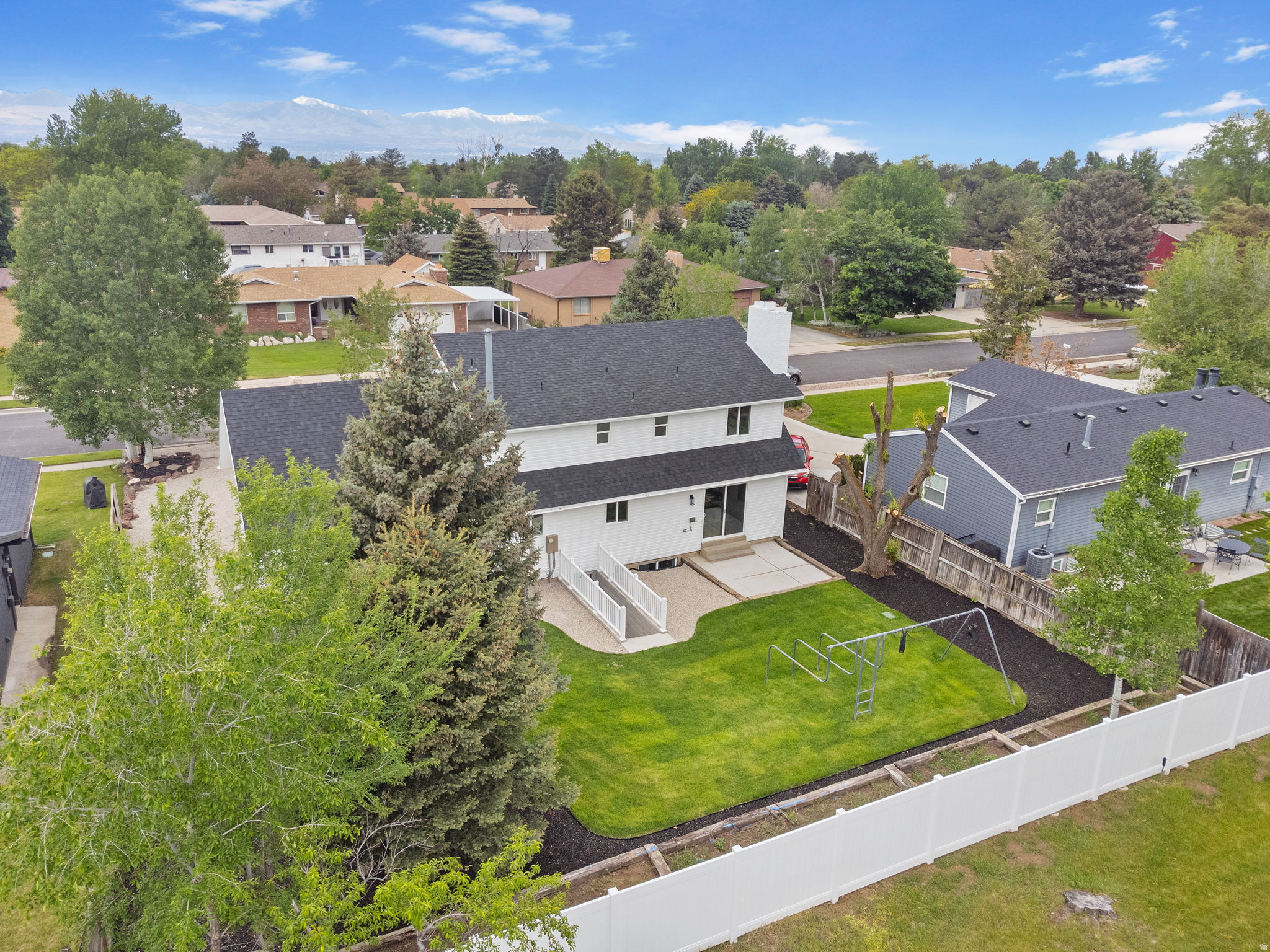 SUNSET MEADOW VILLAGE - Residential