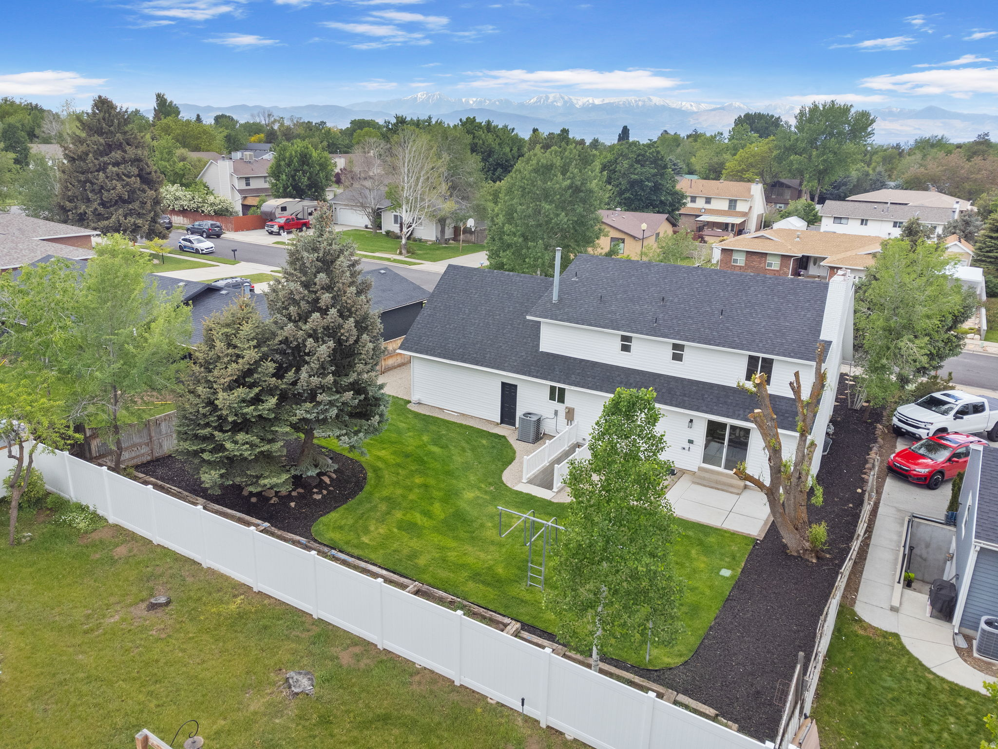 SUNSET MEADOW VILLAGE - Residential