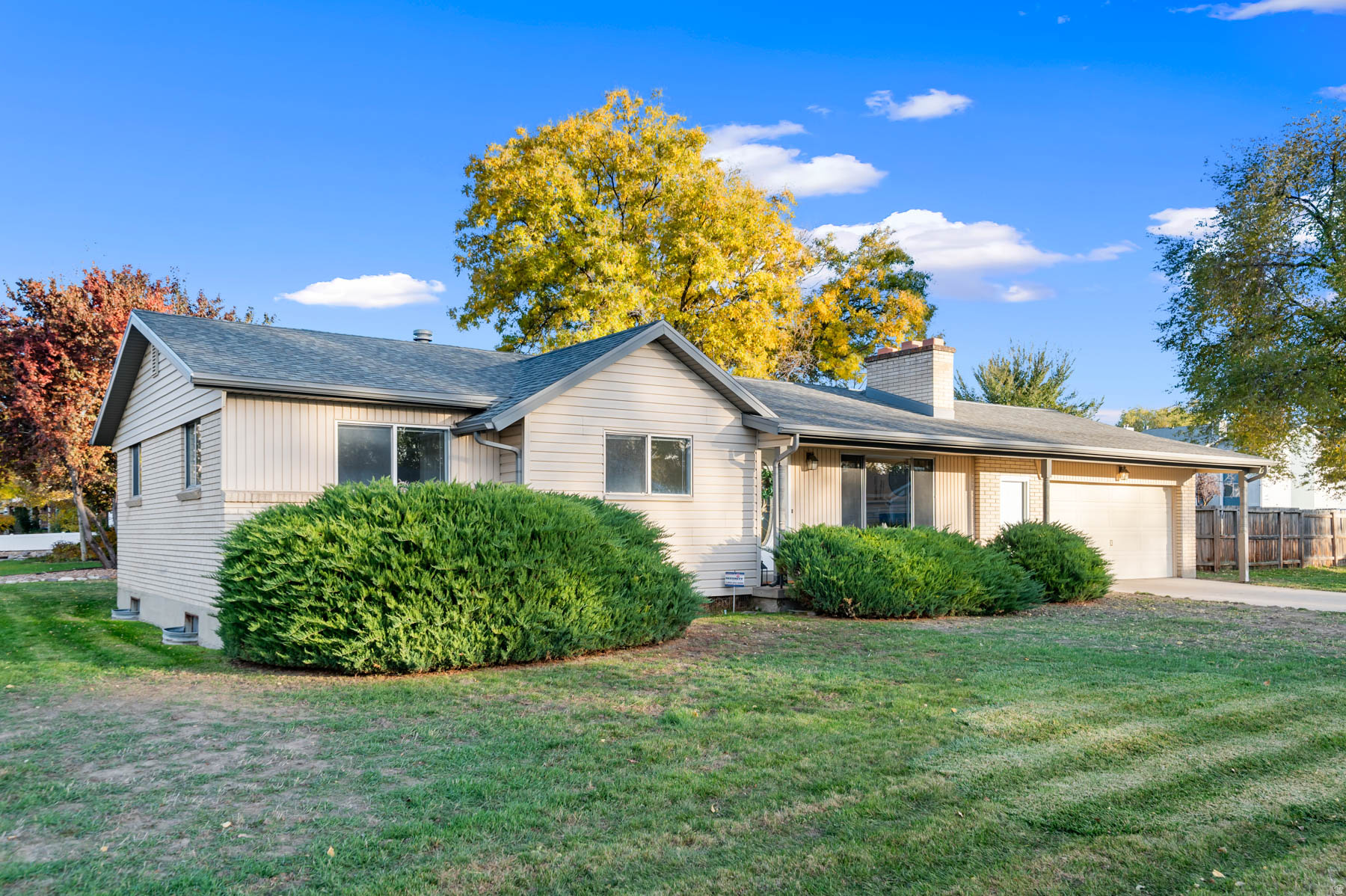 TREASURE ACR - Residential