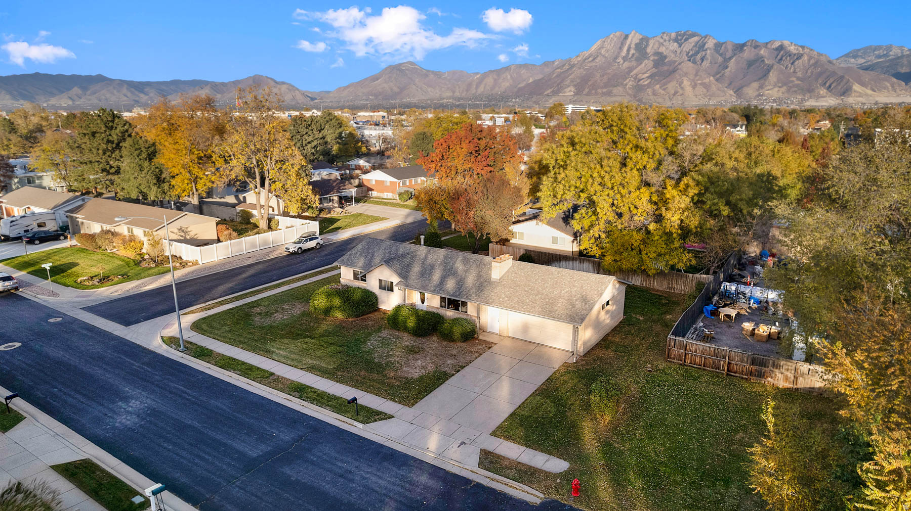 TREASURE ACR - Residential