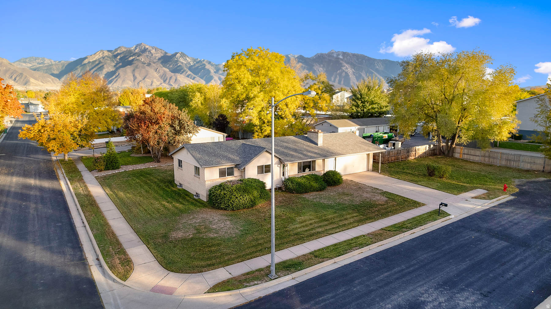 TREASURE ACR - Residential