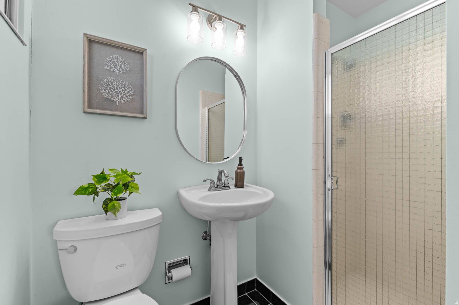 TREASURE ACR - Residential