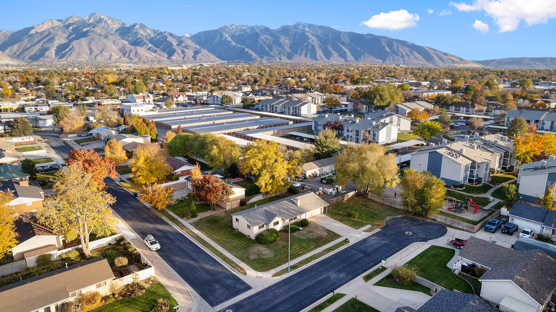 TREASURE ACR - Residential