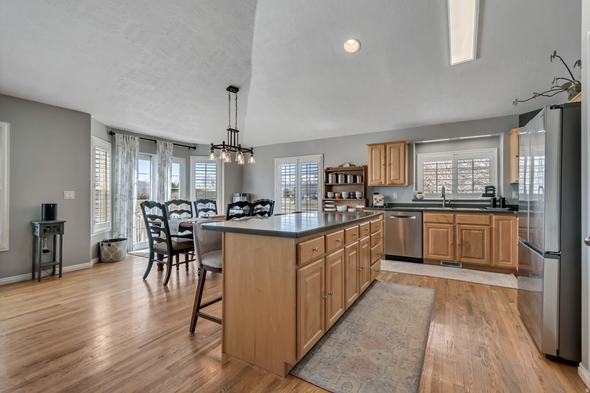 ALPINE ACRES - Residential