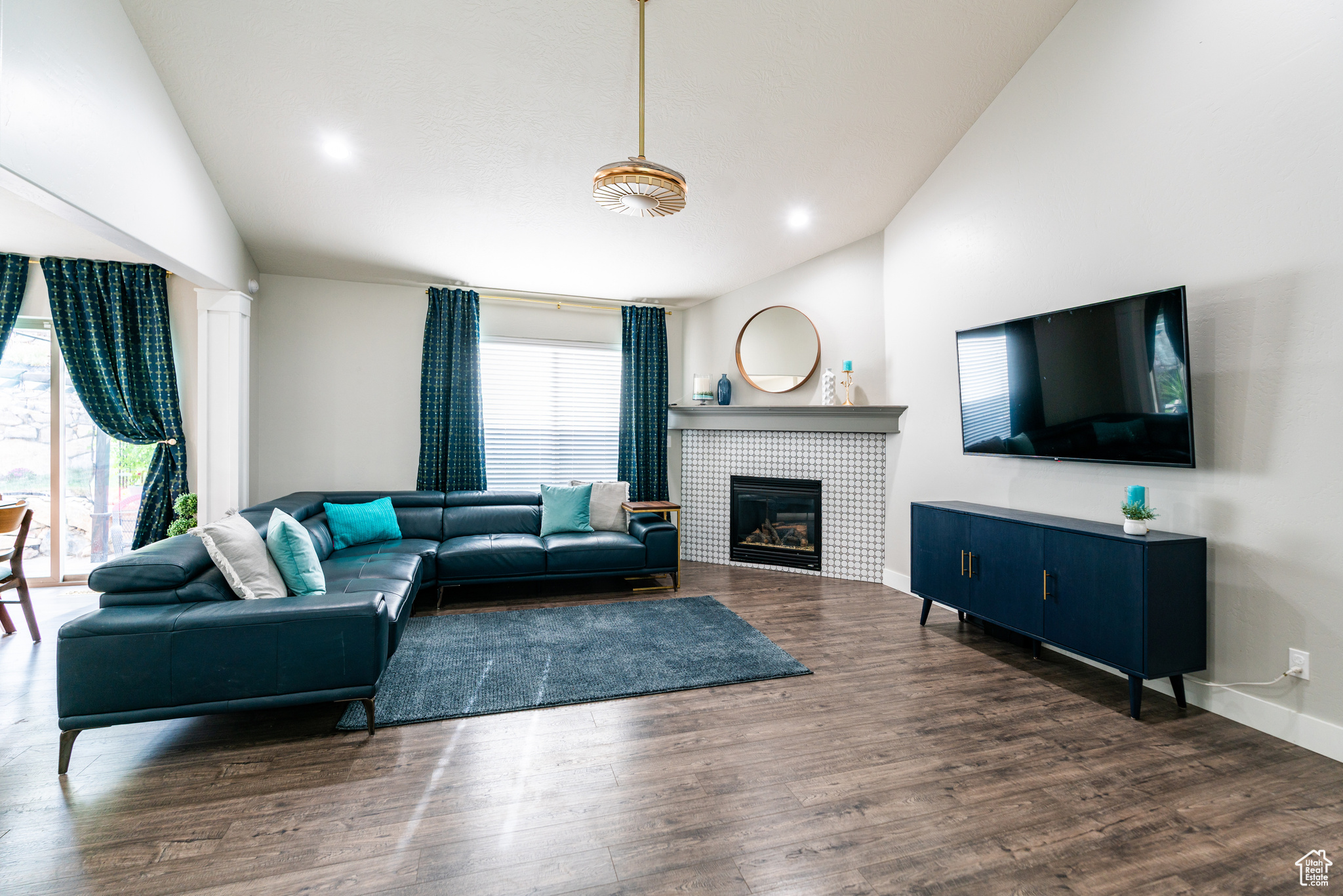 POINT LOOKOUT AT RED HAWK RANCH - Residential