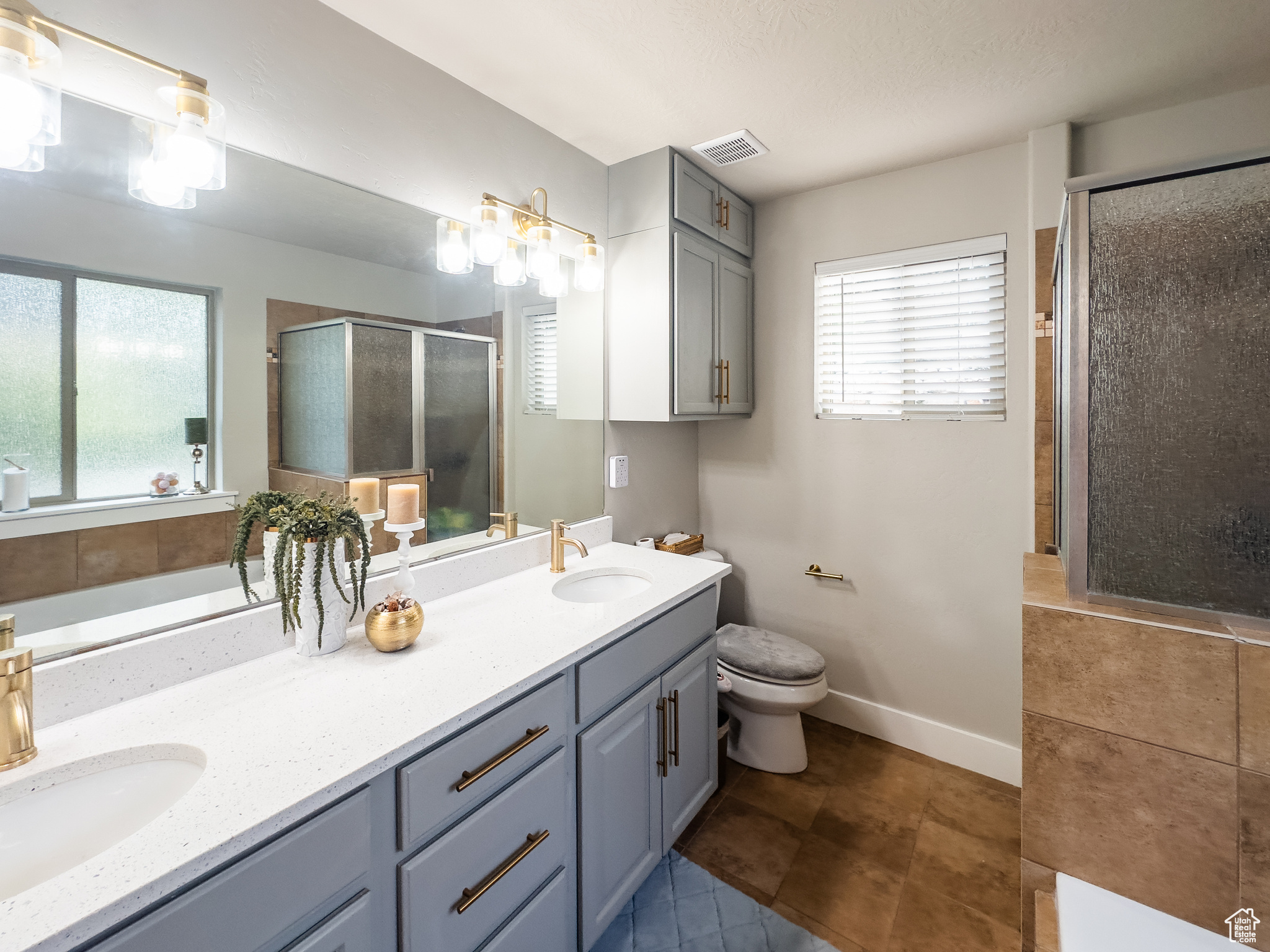 POINT LOOKOUT AT RED HAWK RANCH - Residential