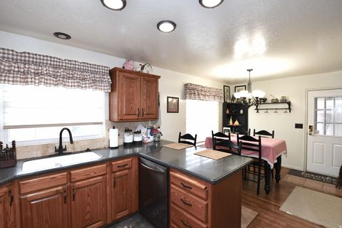 Tiny photo for 7841 PEACHWOOD DR, South Weber, UT 84405 (MLS # 2137160)