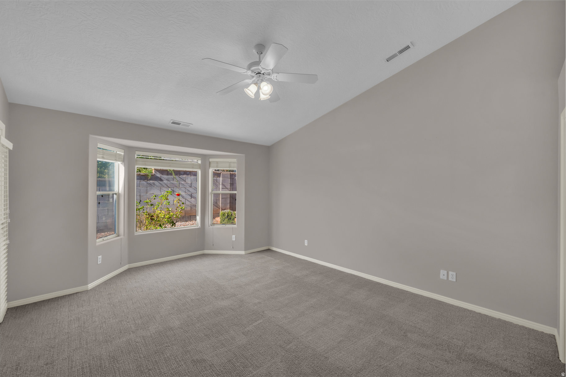 VISTA DEL SOL TH 1 - Residential