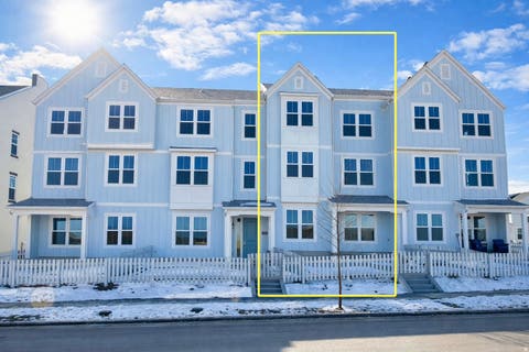 Townhouse For Sale - 7061 W South Jordan Pkwy #389<br/> South Jordan, UT 84009