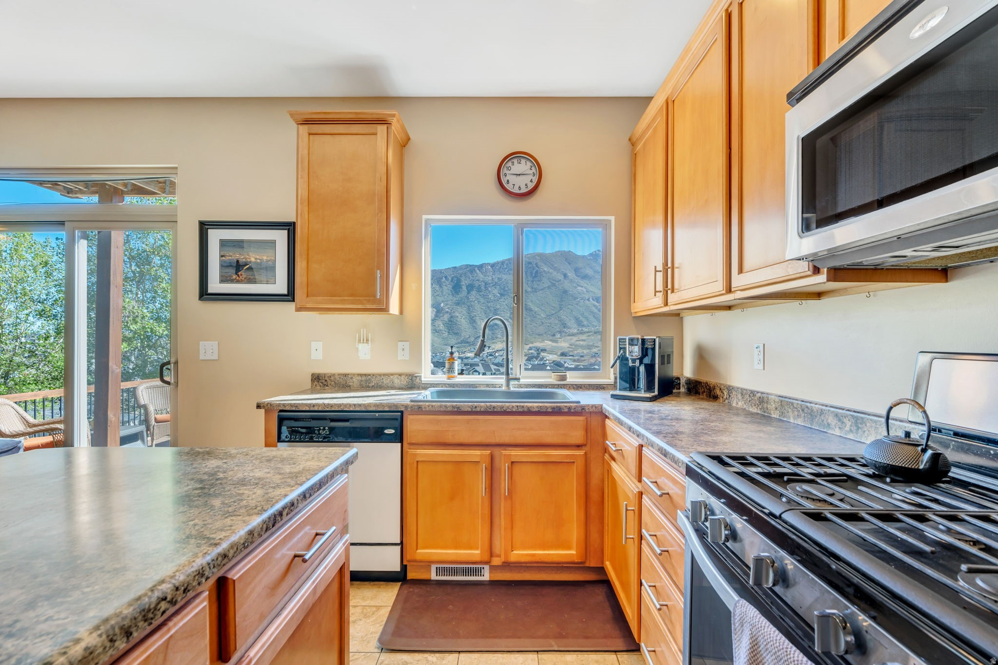 EAGLE CREST NO 1 AT SUNCREST - Residential