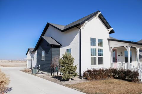 Tiny photo for 588 W FOUNDERS BLVD, Saratoga Springs, UT 84045 (MLS # 2142116)