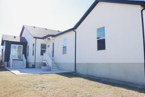 Tiny photo for 588 W FOUNDERS BLVD, Saratoga Springs, UT 84045 (MLS # 2142116)