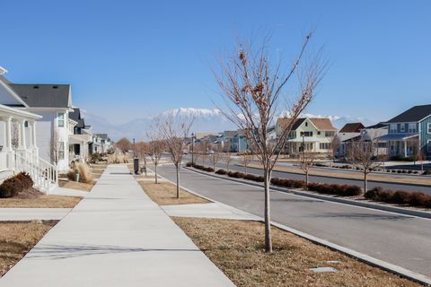 Tiny photo for 588 W FOUNDERS BLVD, Saratoga Springs, UT 84045 (MLS # 2142116)