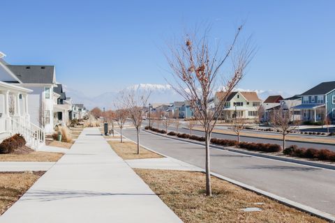 Tiny photo for 588 W FOUNDERS BLVD, Saratoga Springs, UT 84045 (MLS # 2142116)
