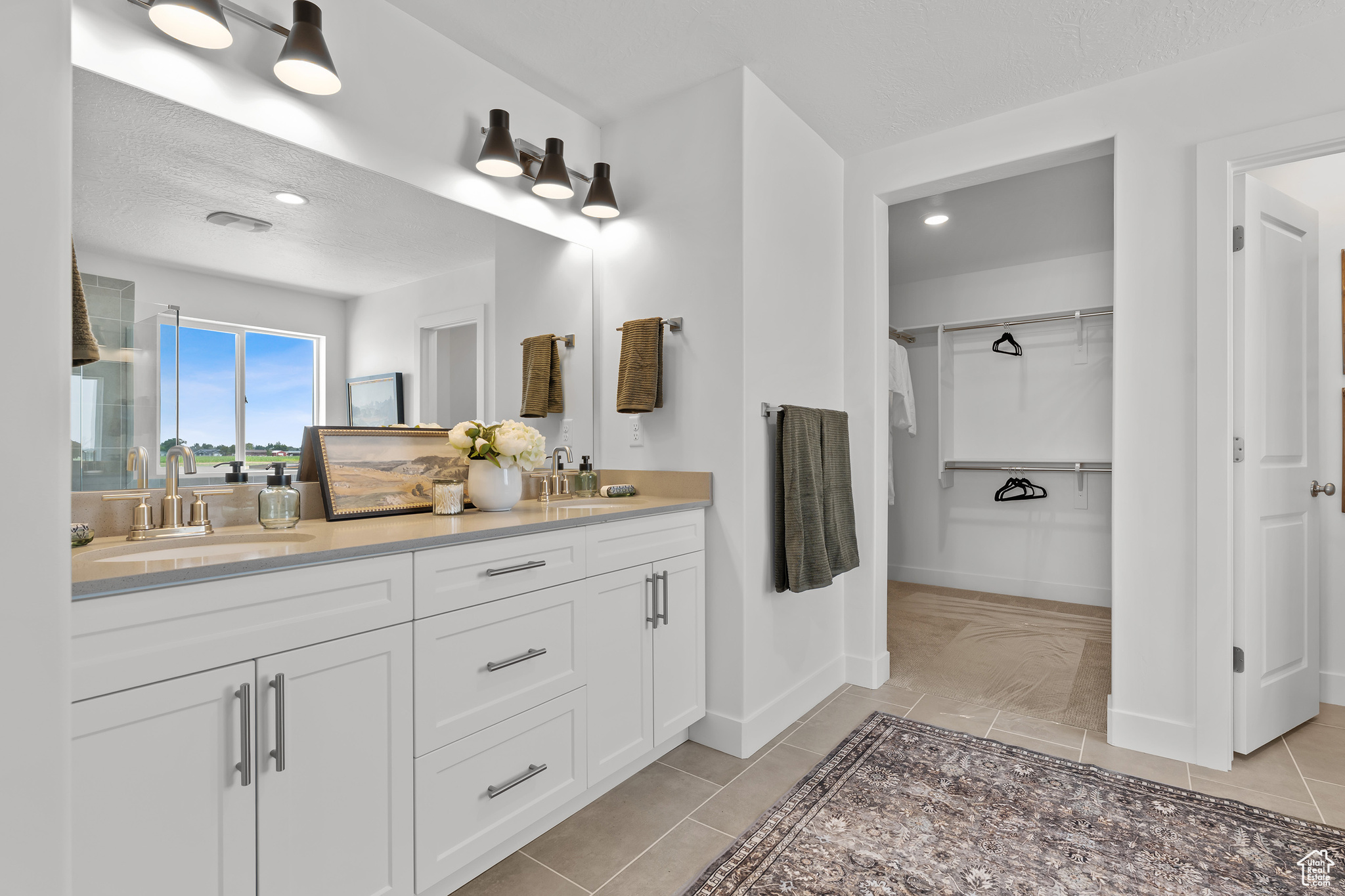 BRISTOL FARMS - Residential