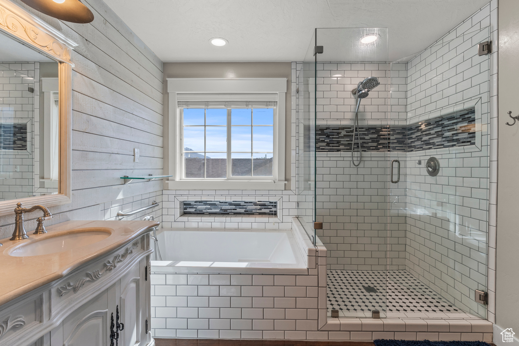 THE HEIGHTS - Residential