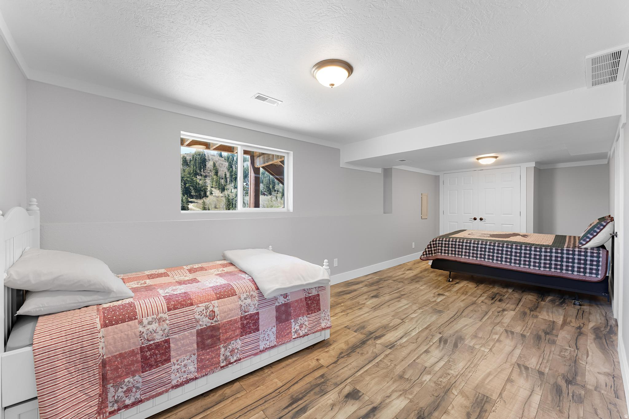 TOLLGATE - Residential