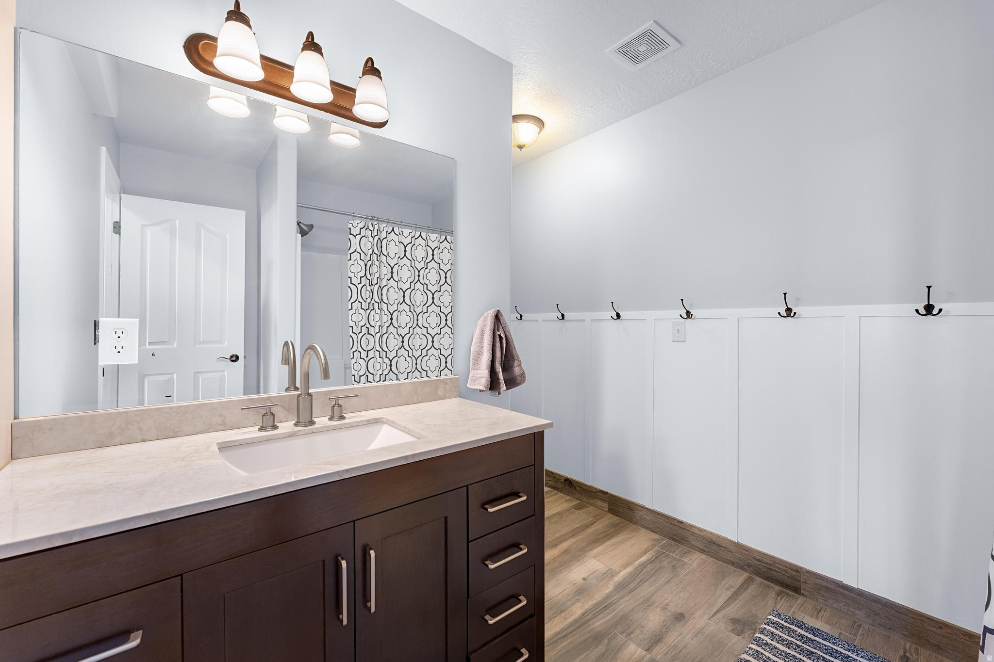TOLLGATE - Residential