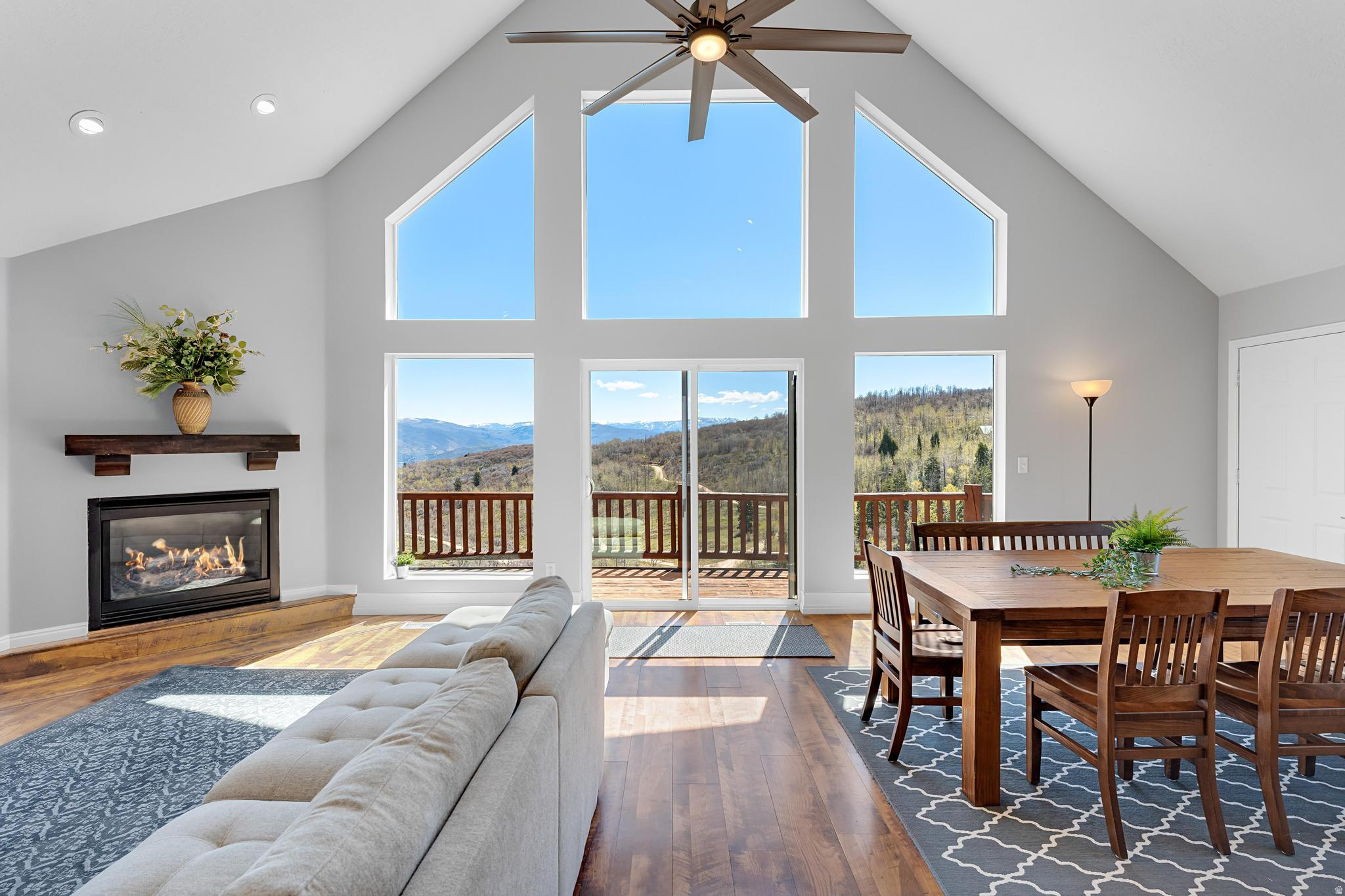 TOLLGATE - Residential