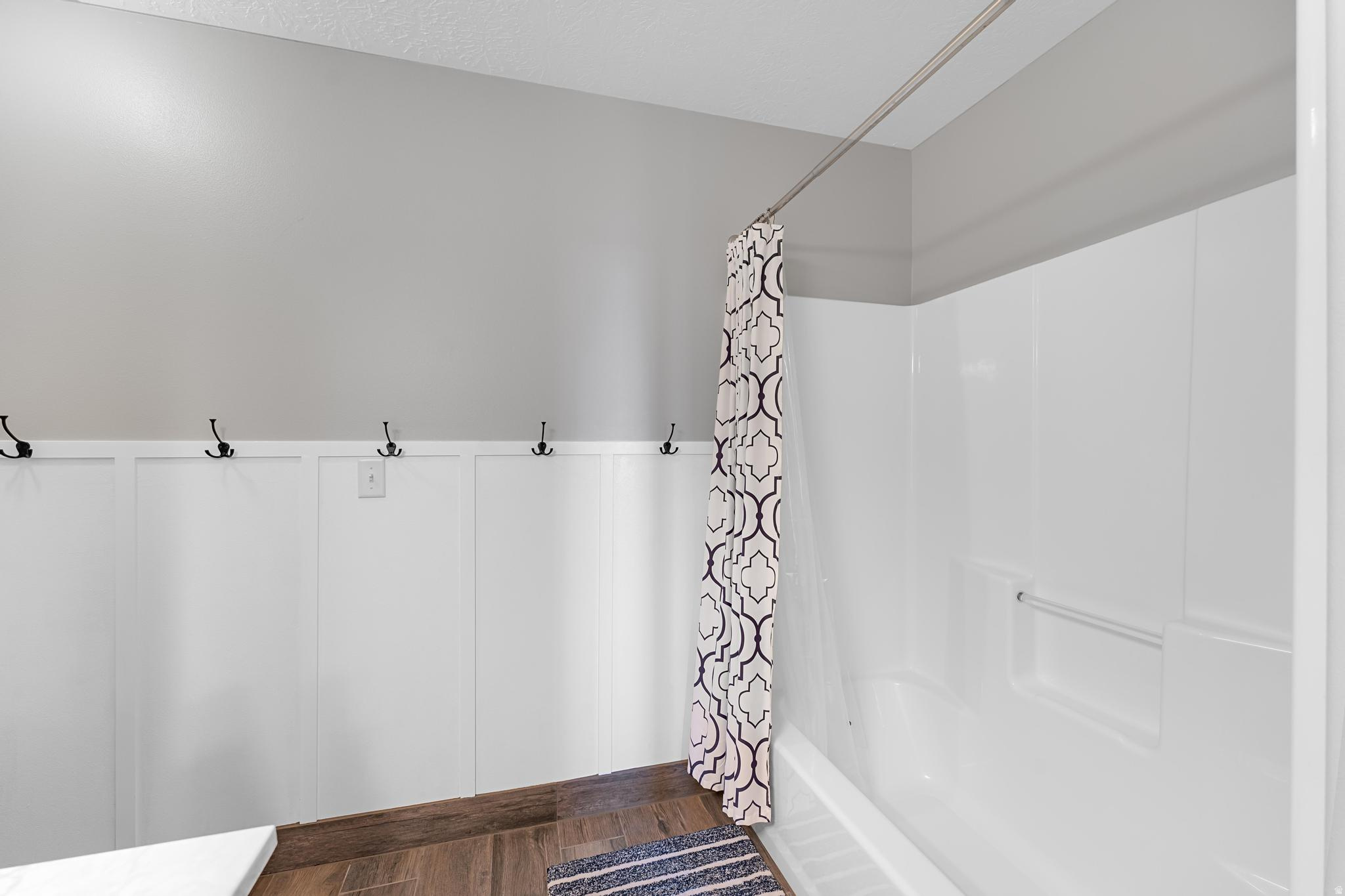 TOLLGATE - Residential