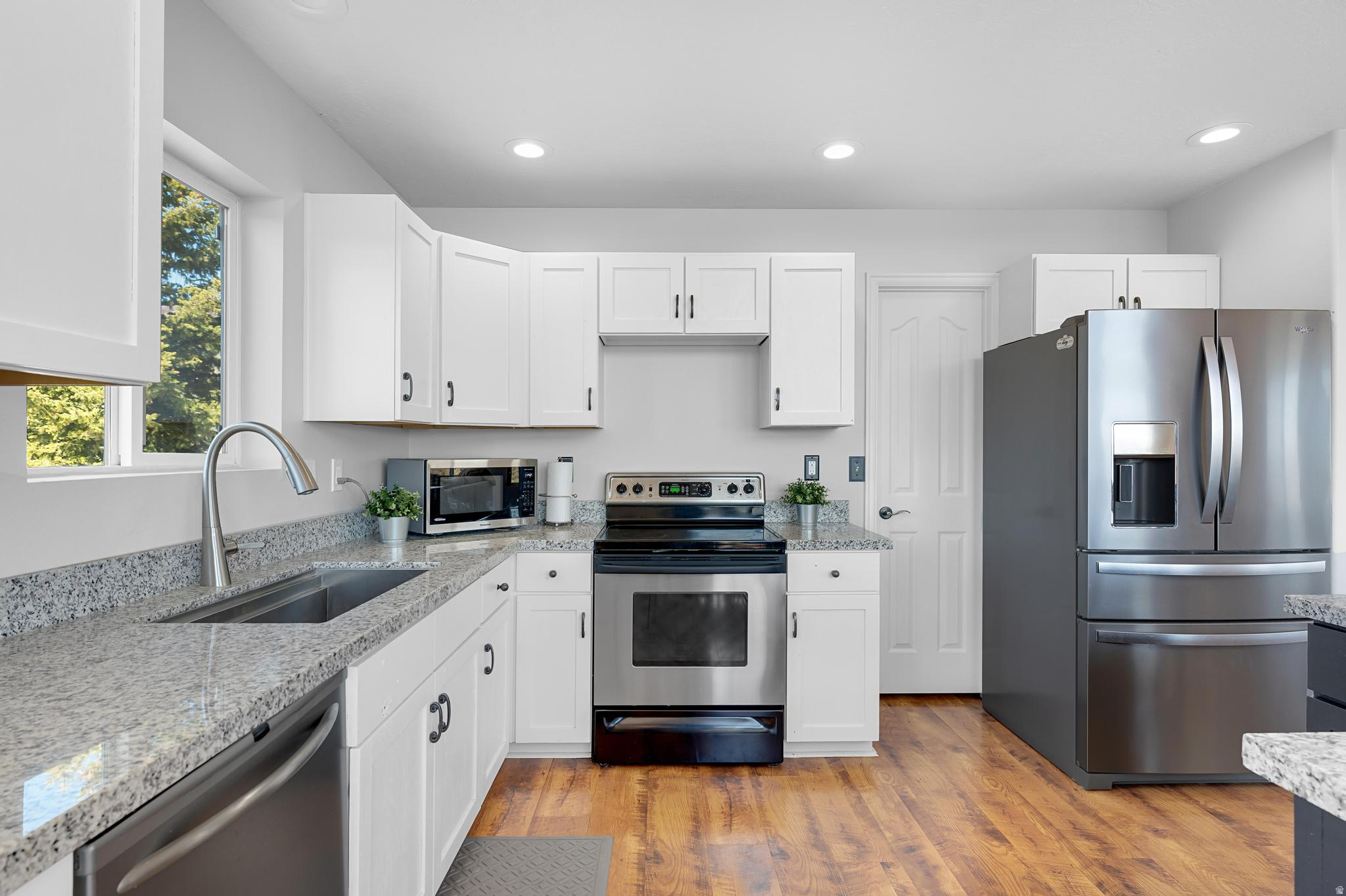 TOLLGATE - Residential