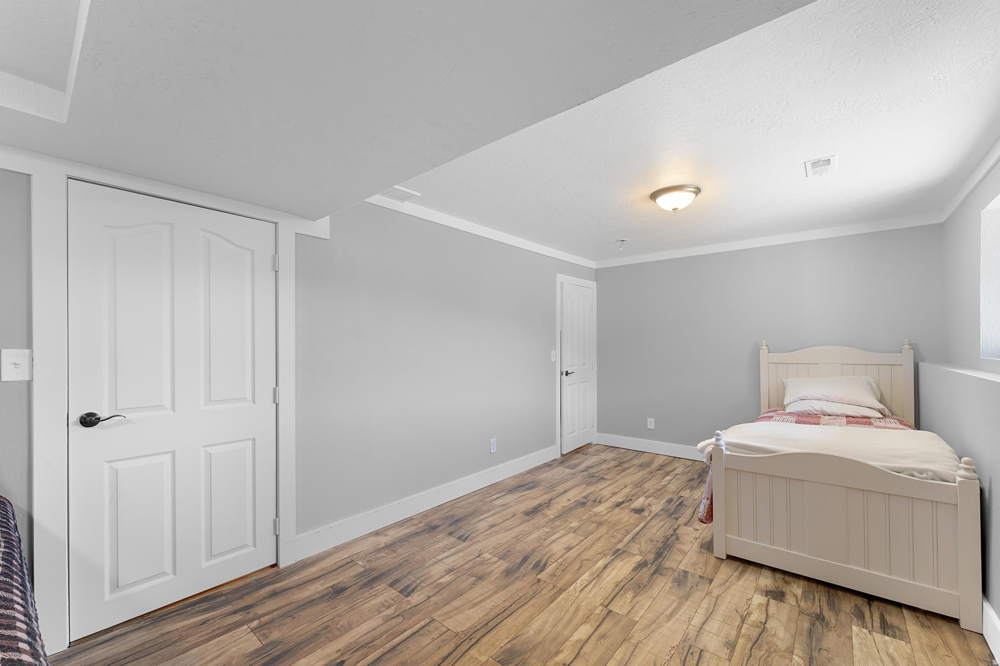 TOLLGATE - Residential