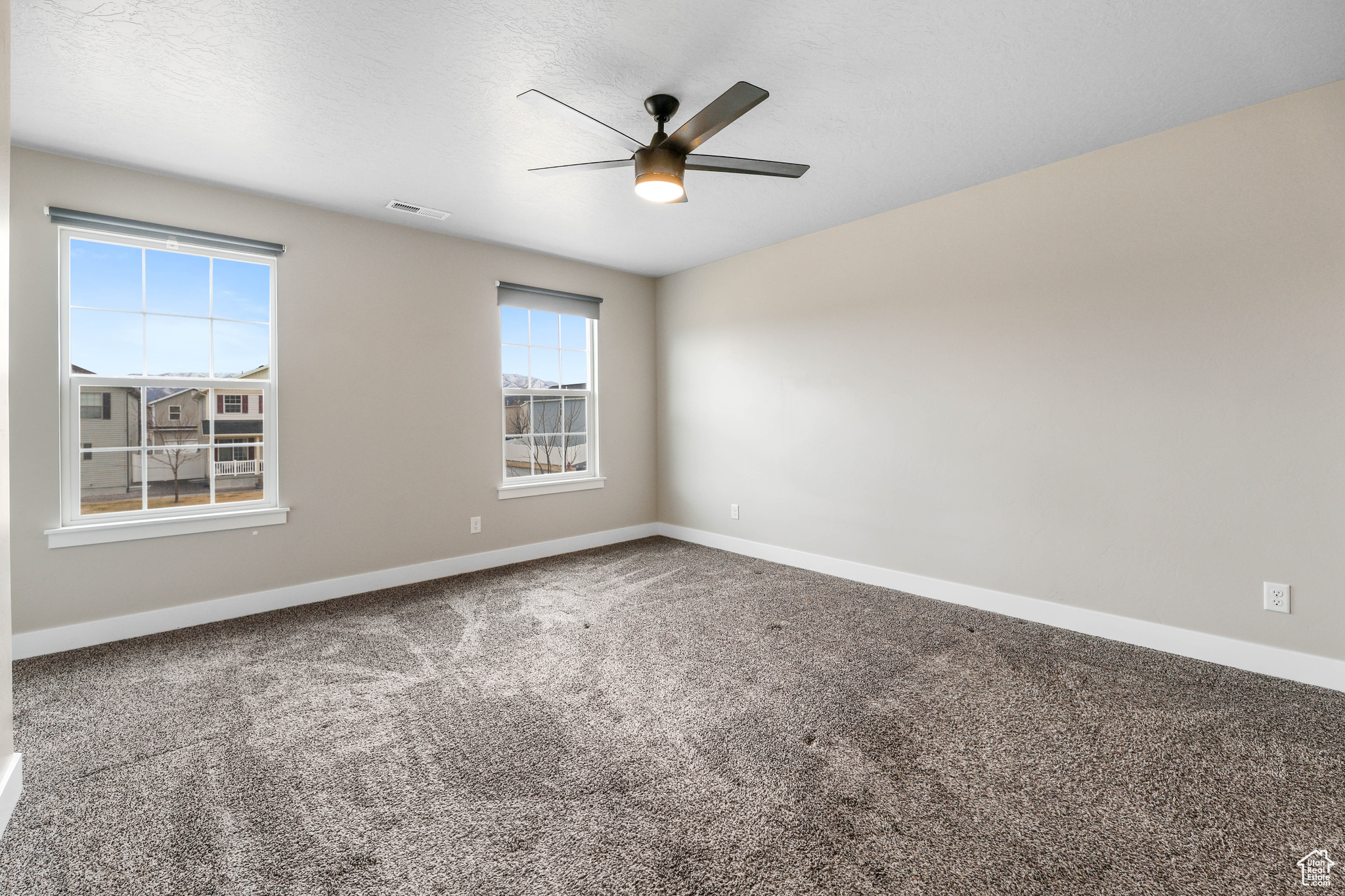 COLONIAL PARK - Residential