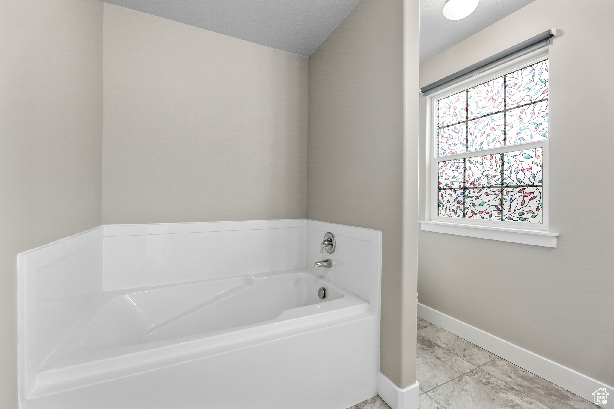 COLONIAL PARK - Residential