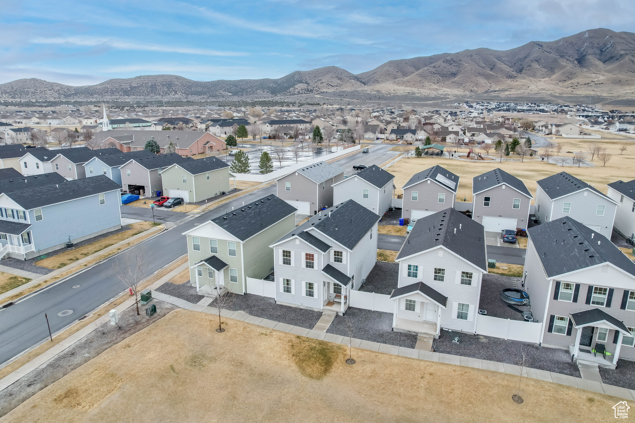 COLONIAL PARK - Residential