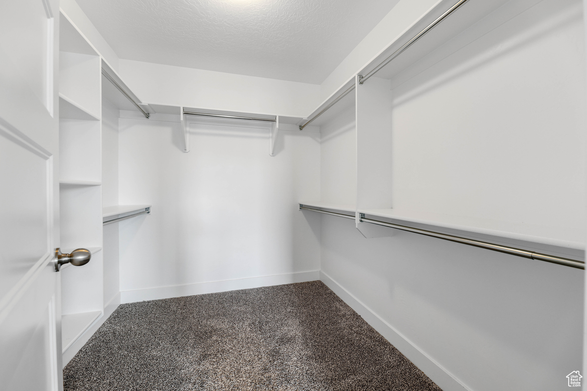 COLONIAL PARK - Residential