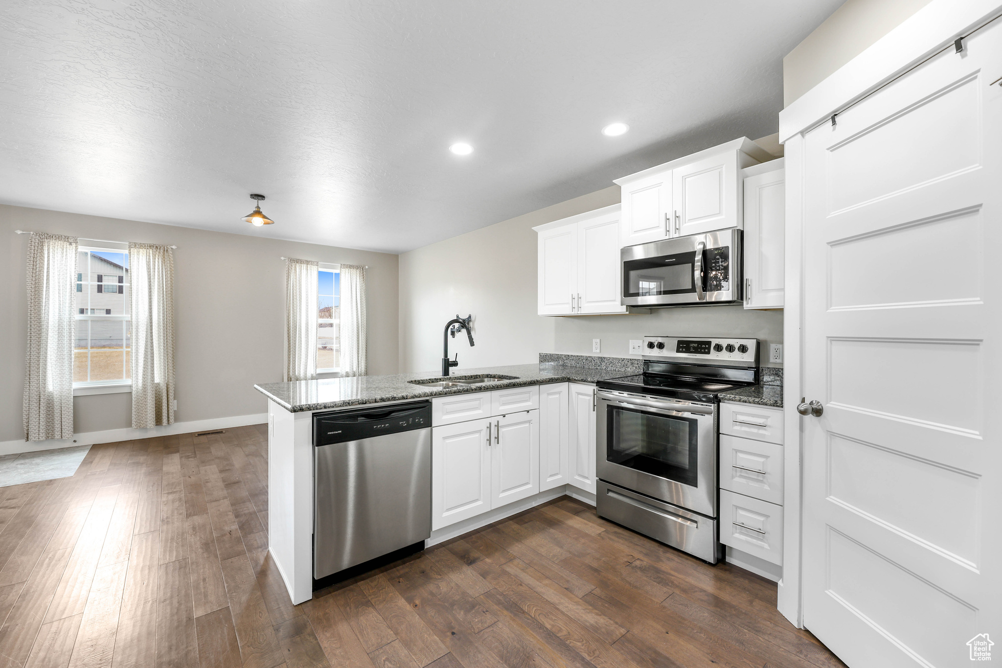 COLONIAL PARK - Residential