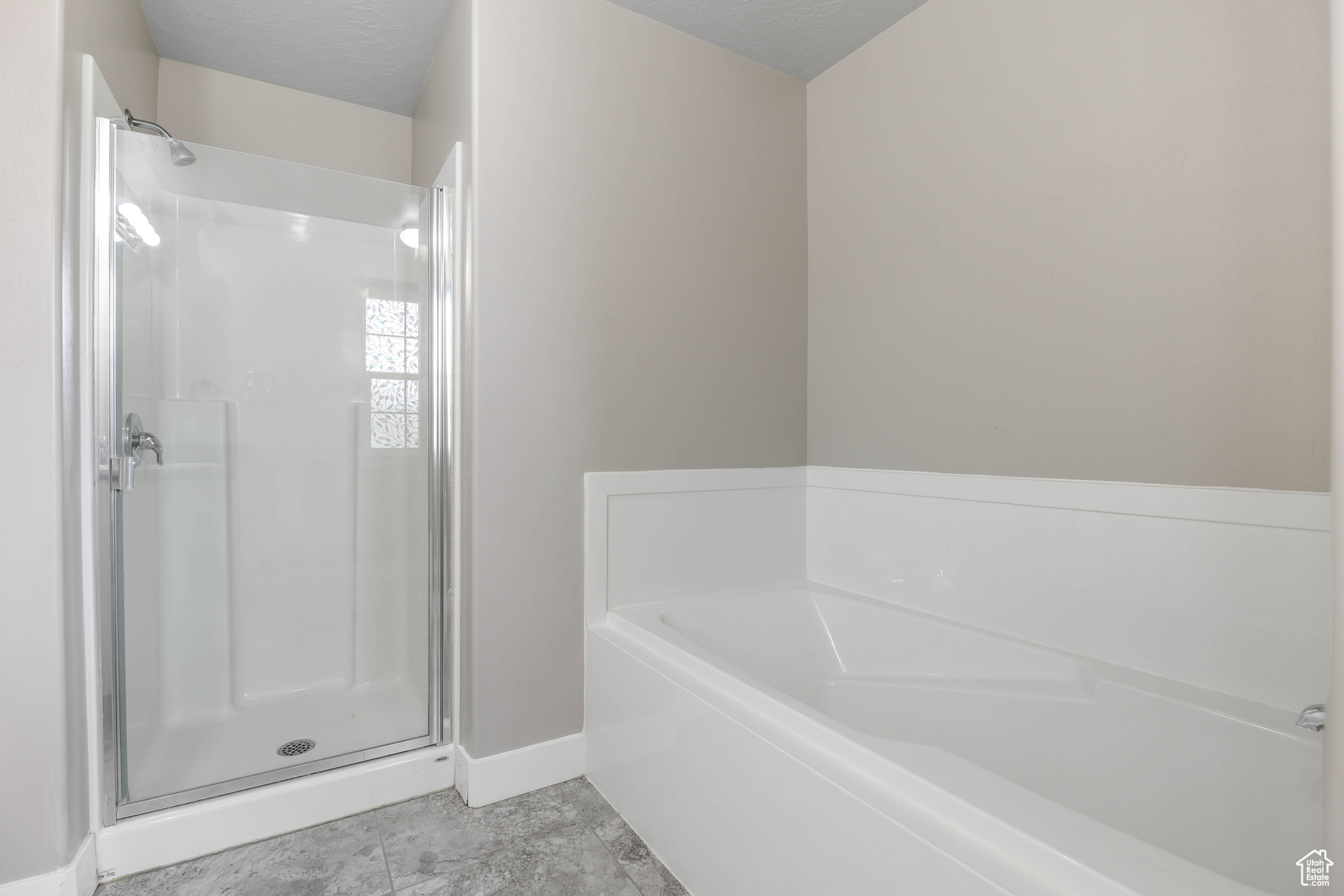 COLONIAL PARK - Residential